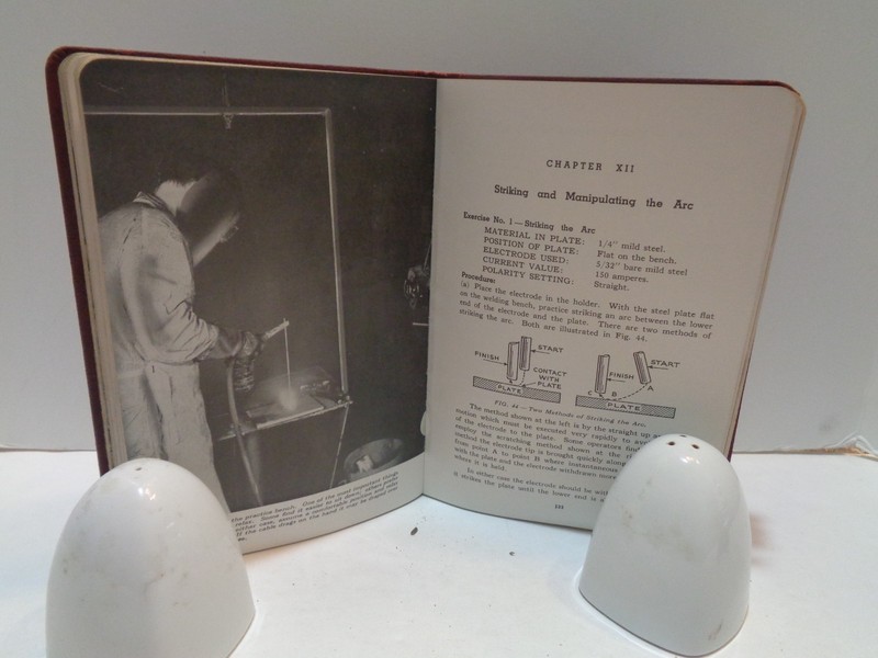 "Arc Welding and how to use it" by W.J. Chaffee 1938 Hobart Bros. Co. 334 Pages gallery