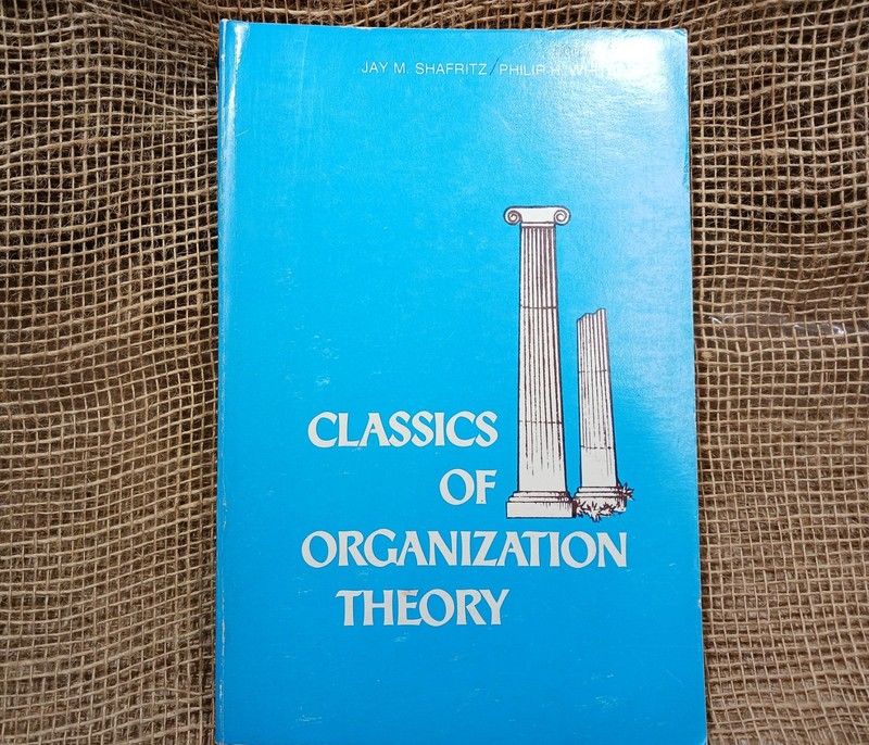 Classics of Organization Theory, Shafritz, Whitbeck; PB; good; 1978 1st